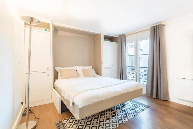Guestready-Designer Studio For 2, Close To Louvre! Paris Apartment